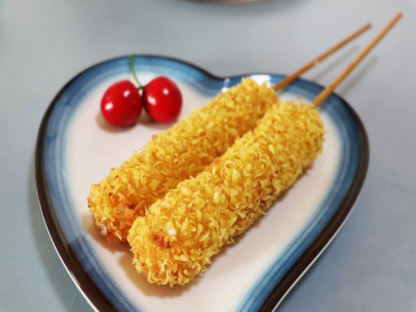 芝士拉丝热狗棒2 芝士拉丝热狗棒2
